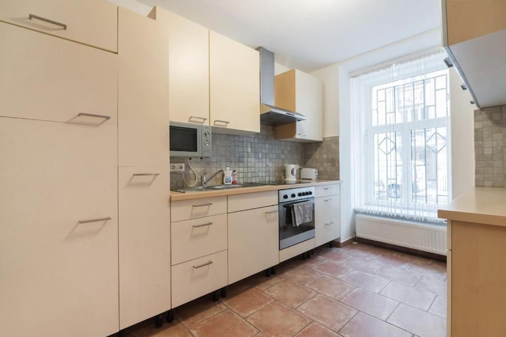 Spacious Central Apartment Wien Ngoại thất bức ảnh